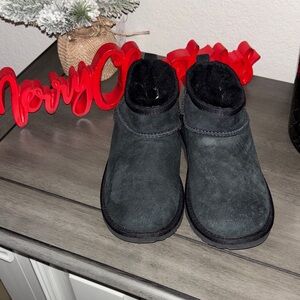 Kids Black Suede Ugg Boots